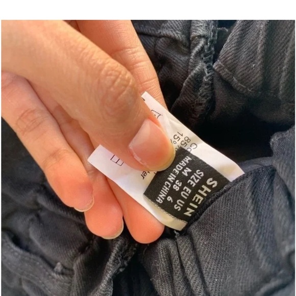 SHEIN Black High Rise paperbag Jeans size M - Picture 6 of 11